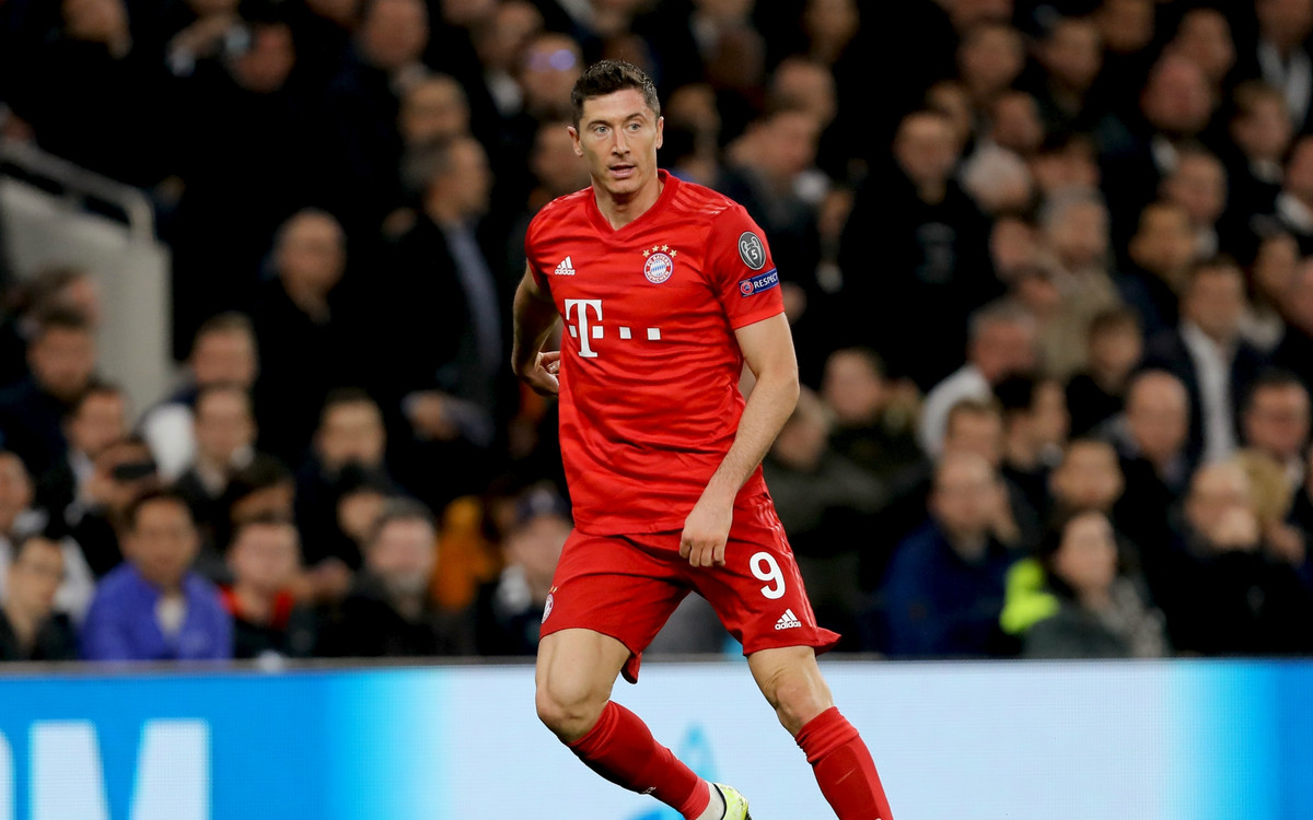Robert Lewandowski w drodze na marketingowy szczyt. Czy długo się utrzyma?