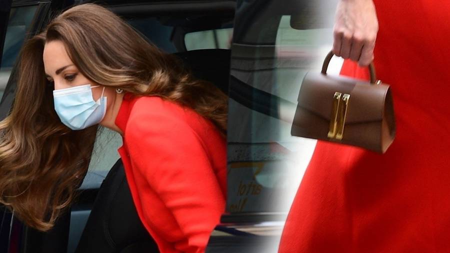 Księżna Kate w czerwonym płaszczu