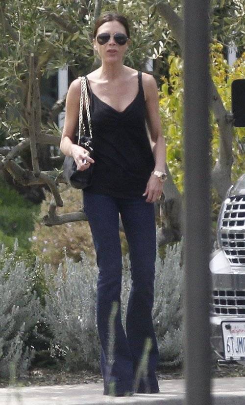 Victoria Beckham w codziennych stylizacjach
