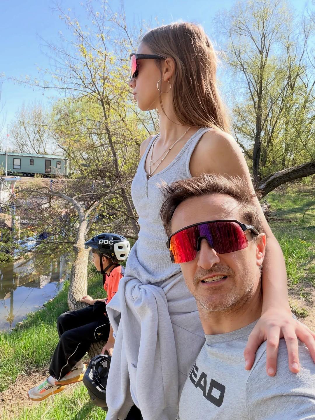 Sebastian Karpiel-Bułecka pokazał córkę, fot. Instgaram