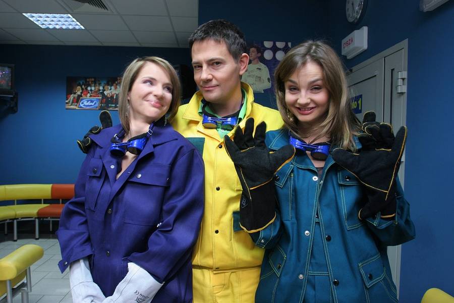 Krzysztof Ibisz kończy 56 lat. Zobaczcie, jak się NIE zmienił od początku kariery (ZDJĘCIA)