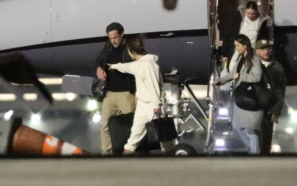 Jennifer Lopez z Benem bez makijażu i w dresie (ZDJĘCIA)