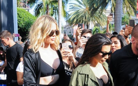 Khloe Kardashian przerywa milczenie w sprawie napaści na Kim!