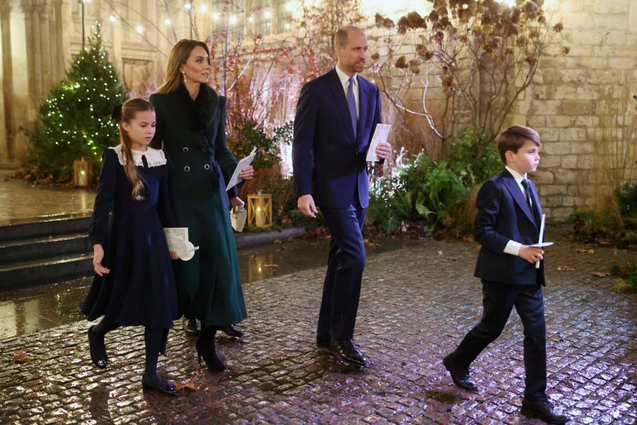 Księżna Kate i Książę William z dziećmi na kolędowaniu, fot. Chris Jackson / PA Images / Forum