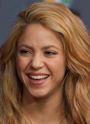 shakira-g-R1
