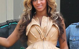 Brzuszek Beyonce pojawia się i znika. Jak to możliwe?