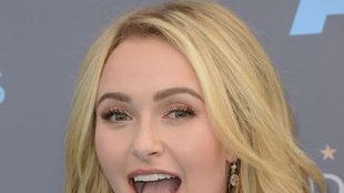 Przed ciążą mogła marzyć o takim biuście (FOTO)