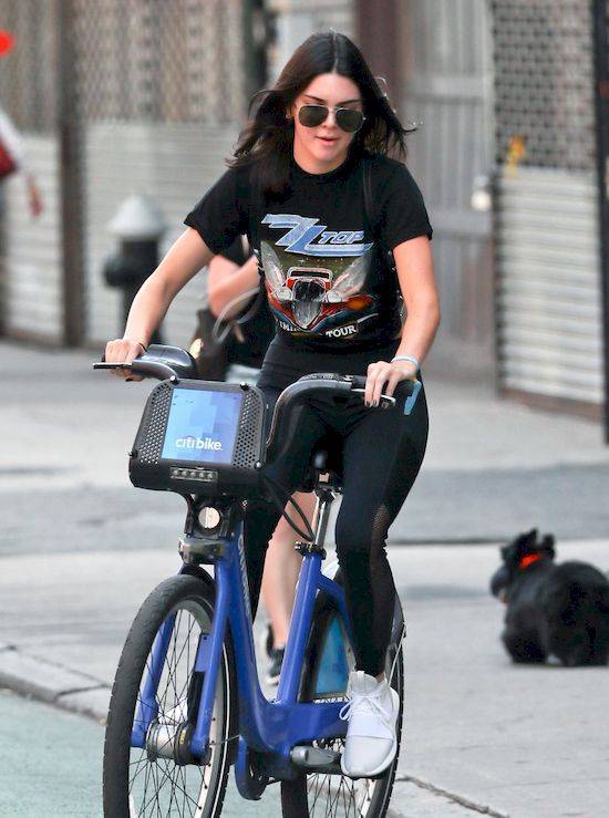 Nawet Kendall Jenner potrafi wyglądać naprawdę KOSZMARNIE!