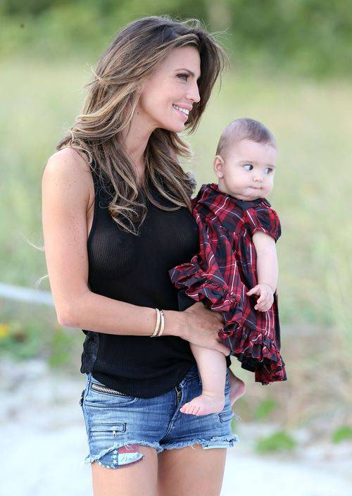 Claudia Galanti chwali się sztucznym biustem