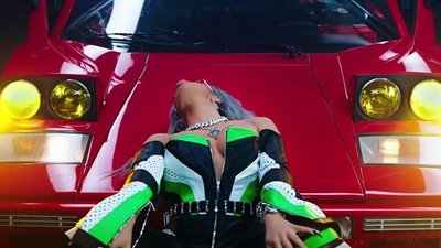 Klip, o którym mówią dzisiaj wszyscy –  Migos, Nicki Minaj i Cardi B