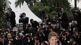 Elsa Patacky – najdłuższy tren w Cannes (FOTO)