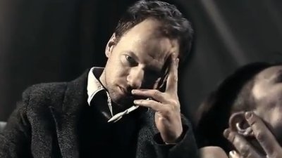 Stuhr, biust i łzy w nowym klipie Pati Sokół – Neverland