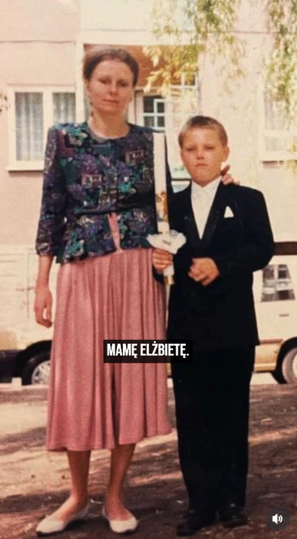 Karol Nawrocki z mamą w dzieciństwie/Instagram/nawrockipl