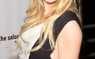 Iza Miko uczy się nowego języka