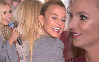 Britney Spears ściska się z Dodą. Gwiazda w Polsce! (FOTO)