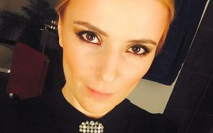 Ewa Farna pokazała na FB foto ze ślubu Mlynkovej (FOTO)