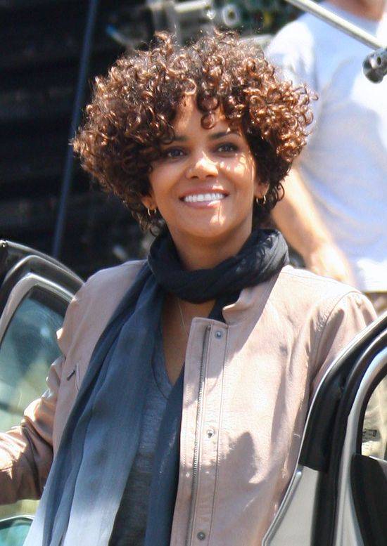 Fryzury Halle Berry