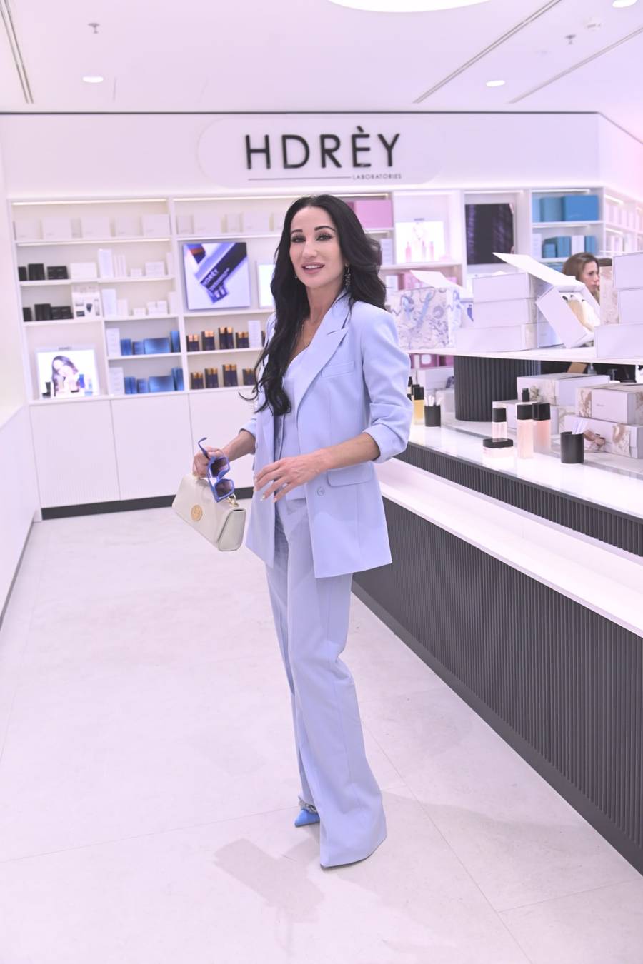 Justyna Steczkowska i Leon Myszkowski mkną na otwarcie sklepu HDREY! Artystka pojawiła się w obłędnej stylizacji (FOTO)