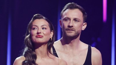 Huczało o romansie Nożyńskiego ze Skierską, a tu coś takiego. Tancerka woli inną z gwiazd