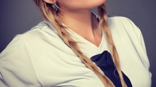 Gosia Andrzejewicz jak lolita z gimnazjum