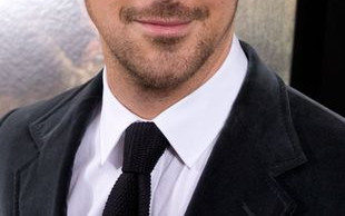 Czy to raj? Nie, to toaleta cała w zdjęciach Ryana Goslinga