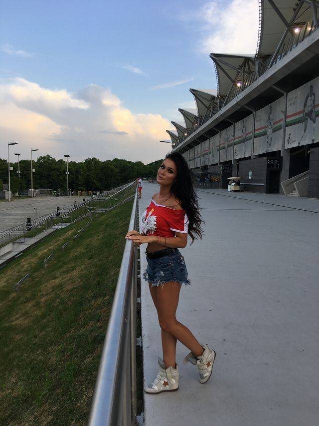 Karolina Emus – kim jest dziewczyna okrzyknięta Miss Mundialu?