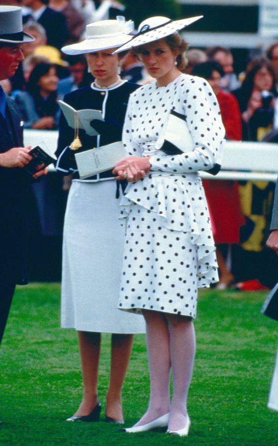 Świat jest w szoku, bo grób księżnej Diany jest PUSTY!