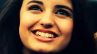 Poznajcie Rebeccę Black, najgorszą piosenkarkę na YouTube