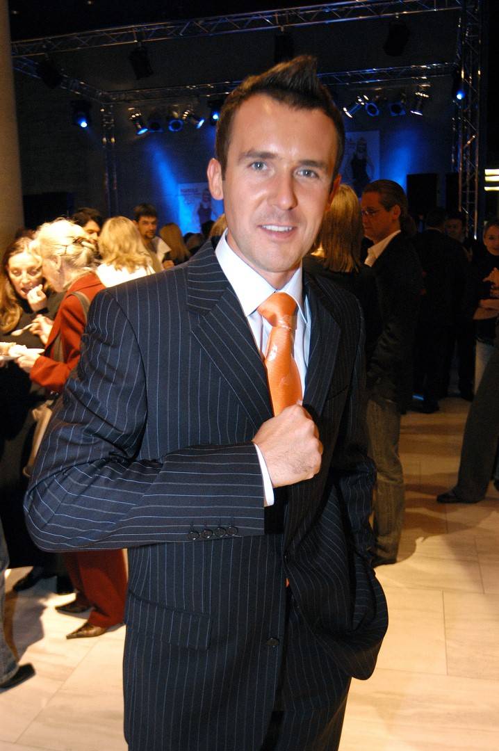 Jak wyglądał Maciej Kurzajewski zanim rozkochał w sobie Kasię Cichopek? Przeszedł glow-up!