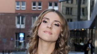 Kasia Tusk zarabia więcej od swojego ojca premiera?