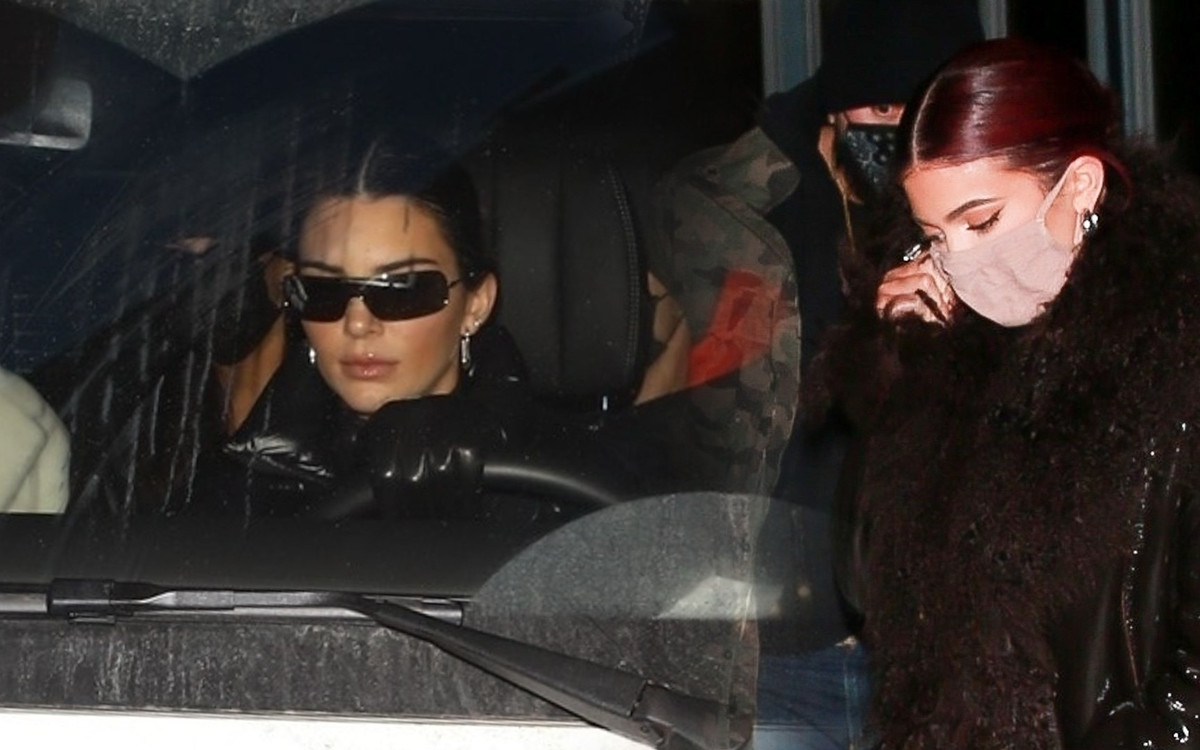 Jennerki szaleją na zakupach w Aspen. Nawet podczas wakacji! (ZDJĘCIA)