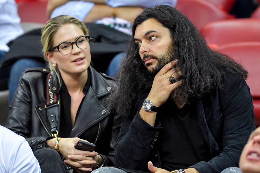 Mecz Polska- Austria: Lewandowska w krótkich szortach, Ślotała z narzeczonym i znani politycy