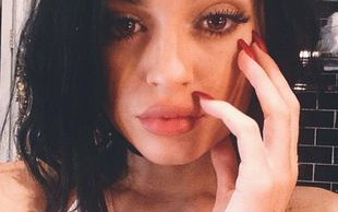 Kylie Jenner radzi: Jak zrobić idealne selfie (FOTO)