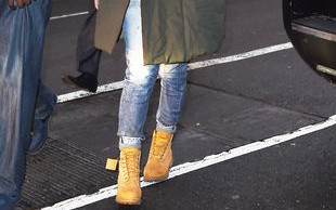 Ten gustowny kuferek to teraz jej ulubiony dodatek (FOTO)