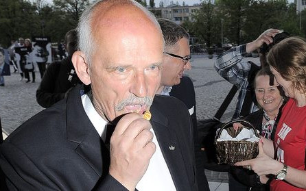Korwin-Mikke o 500 zł: To zaśmieci naród polski ŚMIECIEM…
