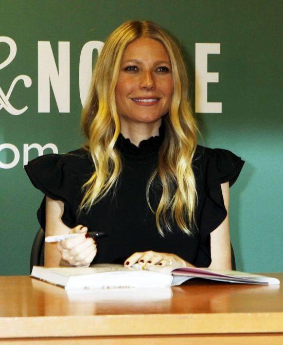 To chore! Tak zachowują się gwiazdy w samolotach!