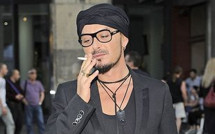 Jacyków odessał sobie tłuszcz – z bólu nie może spać