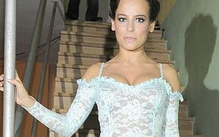 Mucha zaczyna gwiazdorzyć