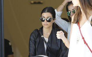 Kourtney Kardashian nie może liczyć na rodzinę (FOTO)