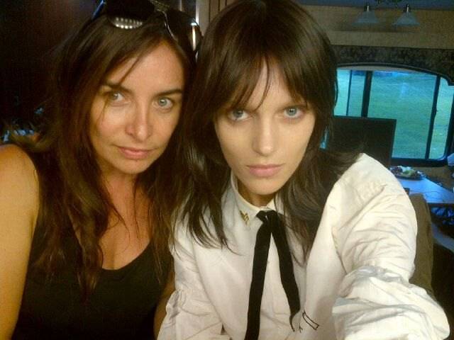 Blondynki i szatynki zamienione w brunetki