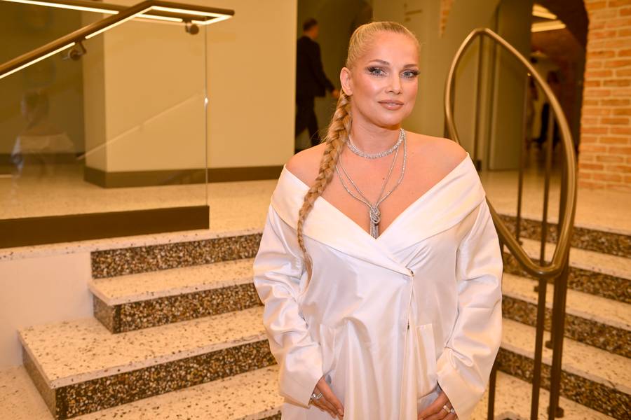 Joanna Liszowska przeszła spektakularną metamorfozę włosów. Oto jej wszystkie fryzury