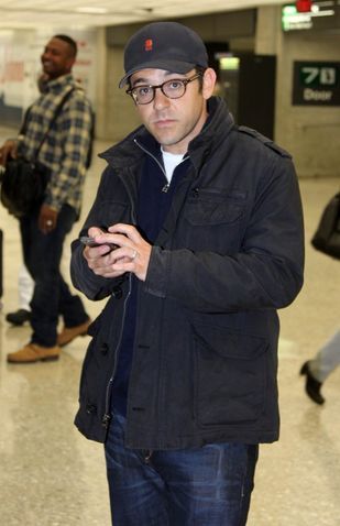 ffn-savage-fred-wik-113014-51597073-midres-fff-R1