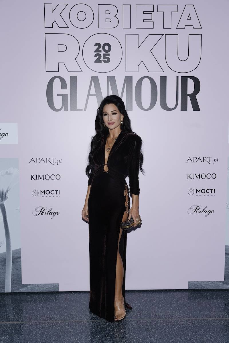 Plejada gwiazd na gali Kobieta Roku Glamour! Śnieżna Doda, prawie naga Julia Wieniawa, Sandra Kubicka, Steczkowska