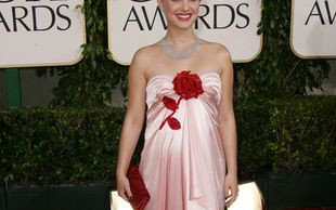 Natalie Portman z dumą prezentuje ciążowy brzuszek (FOTO)