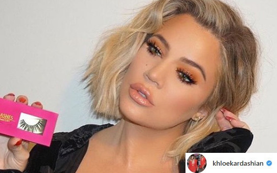 Dlaczego Khloe Kardashian nosi sztuczny ciążowy brzuch? Udaje ciążę?