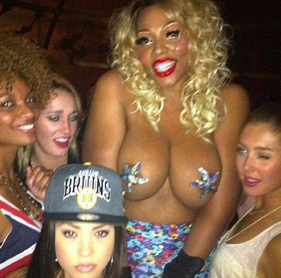 Ashley Amazon – matka twerkania