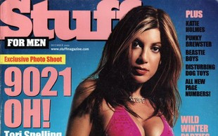 Dlaczego Tori Spelling chowa się do toalety?