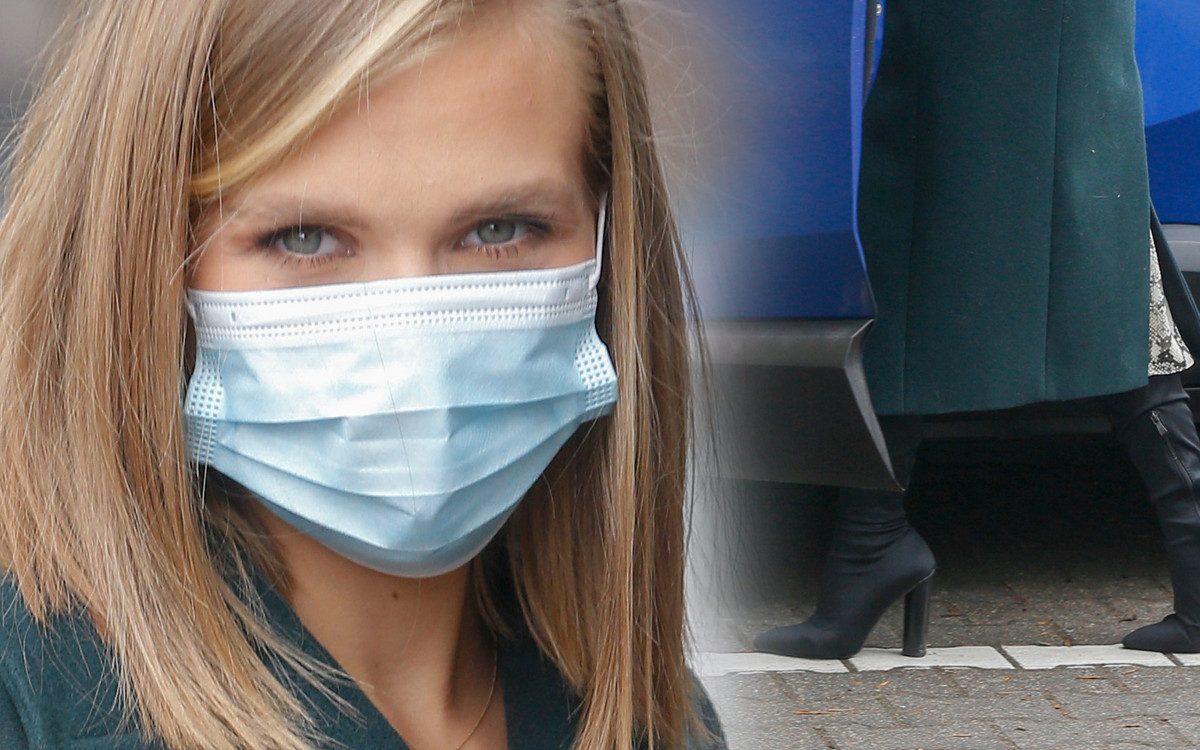 Gwiazdy DD TVN: Ciężarna Agnieszka Kaczorowska w eleganckiej stylizacji. Piękna torebka (ZDJĘCIA)