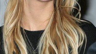 Barbie to czy Ashlee? (FOTO)