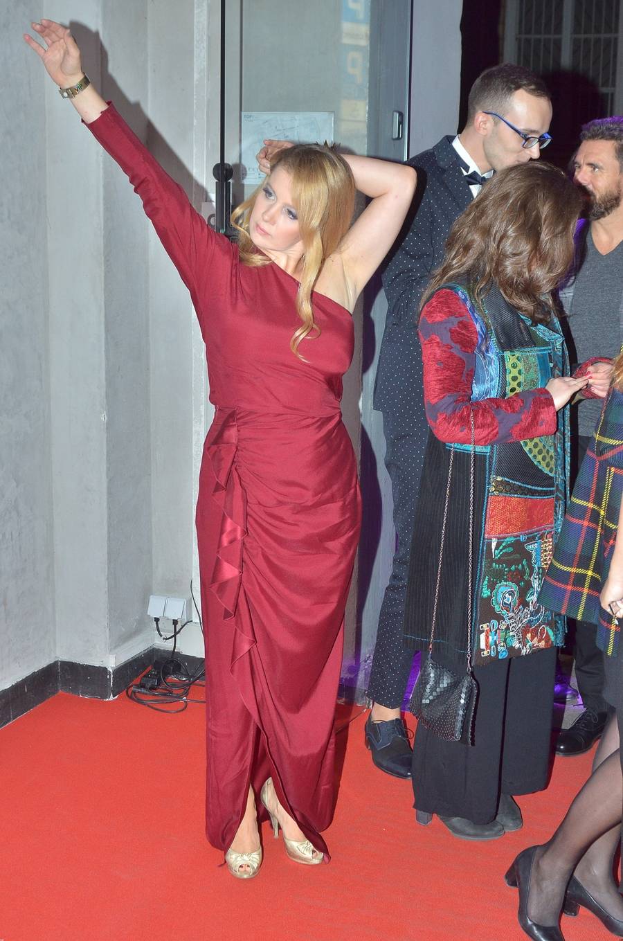 OMG. Dawno nie było tylu fatalnie ubranych gwiazd na JEDNEJ imprezie